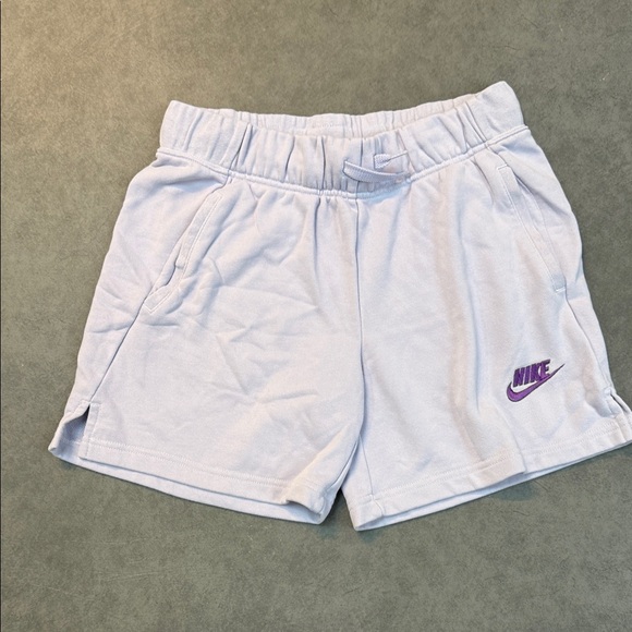 Nike Women's Light Purple Athletic Shorts - Picture 1 of 1